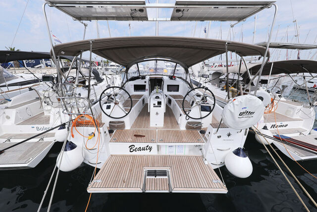 Sun Odyssey 410 - 3 cab. Beauty